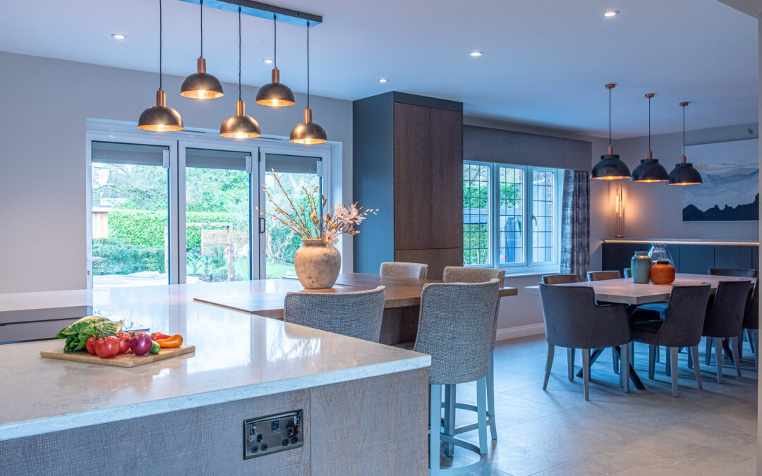 Contrasting Handleless Kitchen in Little Baddow, Essex